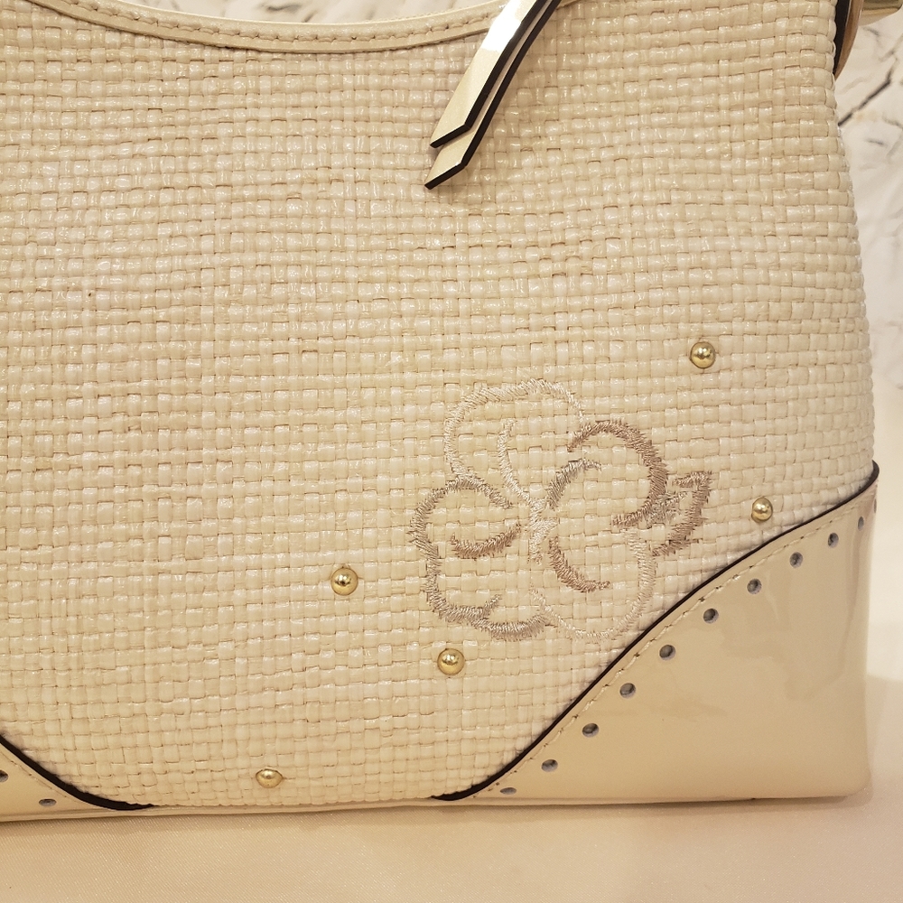 Coach Limited Edition Flowered Straw Bag 104 - Picture 15 of 16